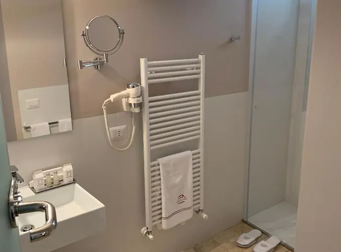 Hotel Masseria Grofoleo 4*